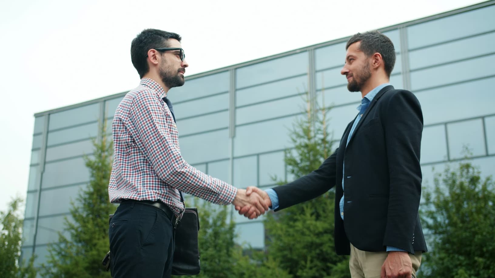Múltiples esquemas de comisión — reunión de equipo comercial